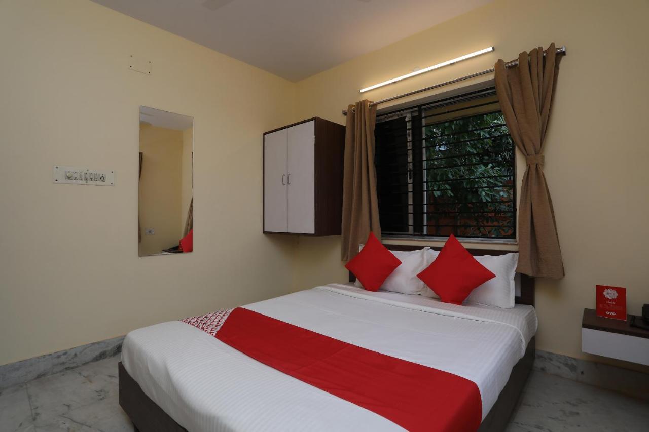 Oyo 14633 Lakeview Kolkata