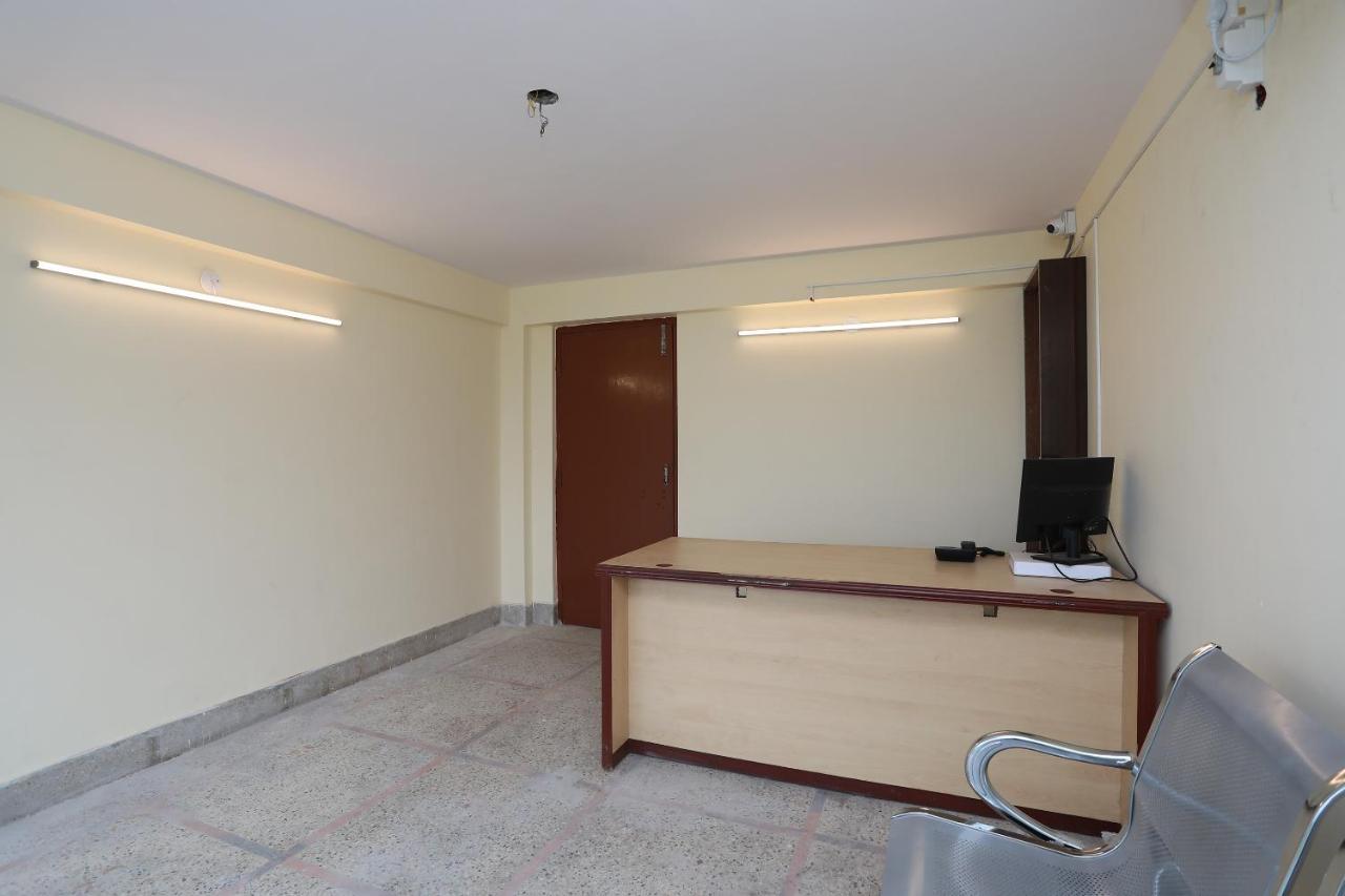 Hotel Oyo 14633 Lakeview 3*